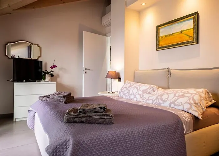 Italian Lakes 14009 Daire